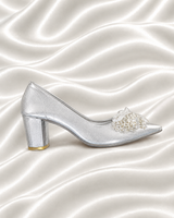 Women’s Pointed-Toe Party Shoes with Crystal